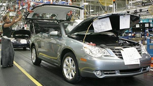 Das Sebring Cabrio wird mit drei verschiedenen Dachvarianten produziert. Foto: Auto-Reporter/Chrysler